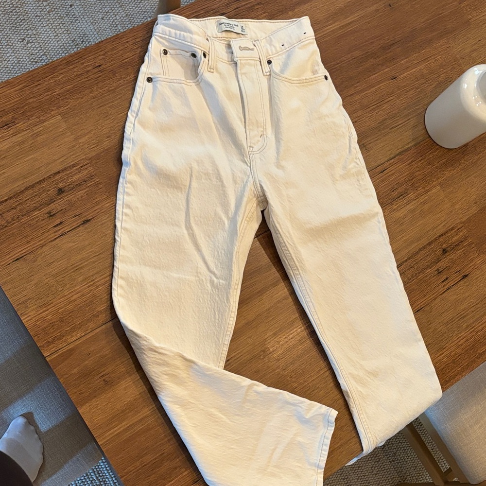 Abercrombie & Fitch High Rise Cream Jeans